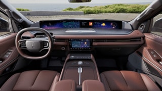 2025 Lincoln Lincoln Navigator Internal Image 2